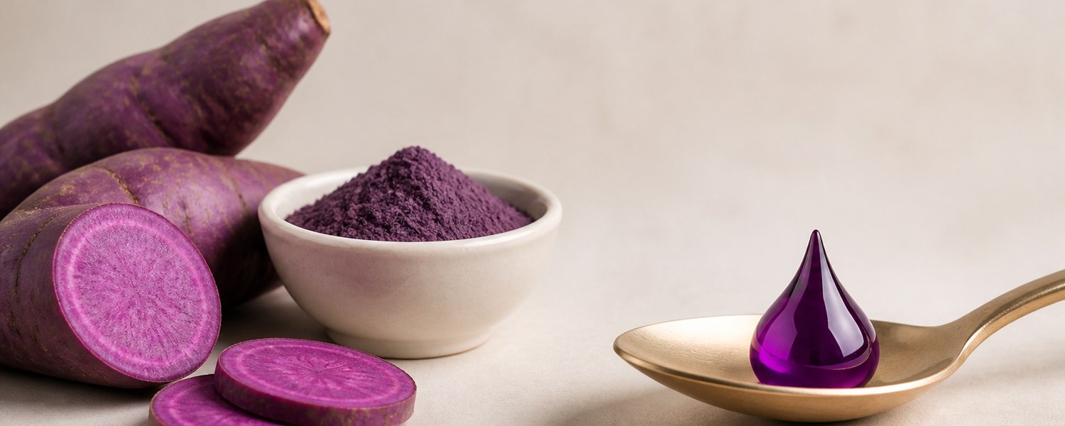 Ube naturel avec poudre violette comparé à une goutte d’arôme violet